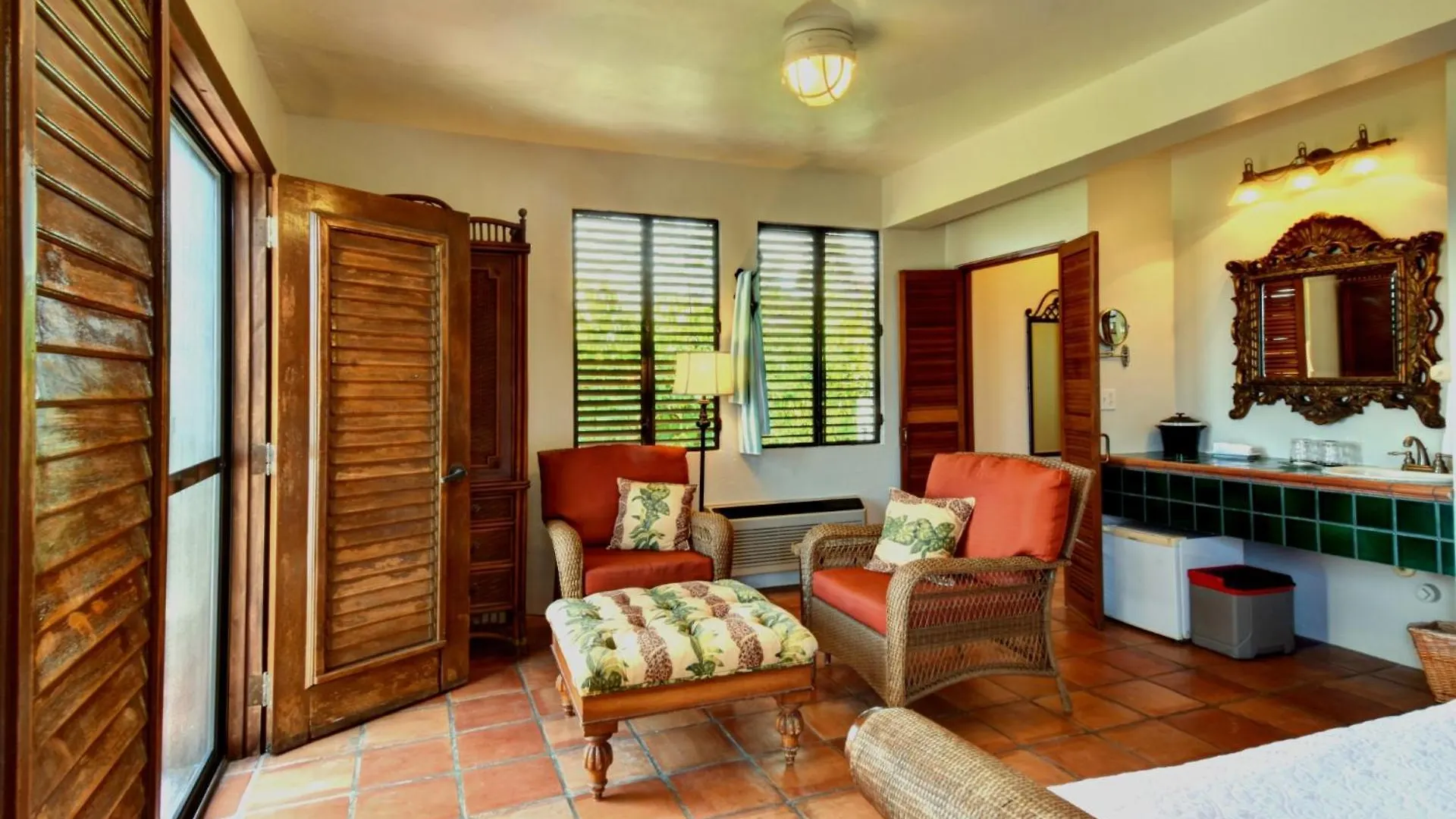 Отель Hacienda Tamarindo Вьекес