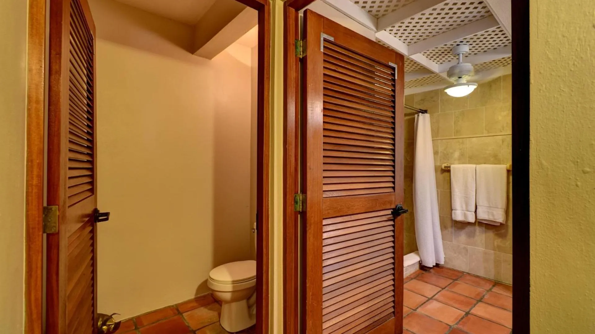 Отель Hacienda Tamarindo Вьекес 3*,  Пуэрто-Рико