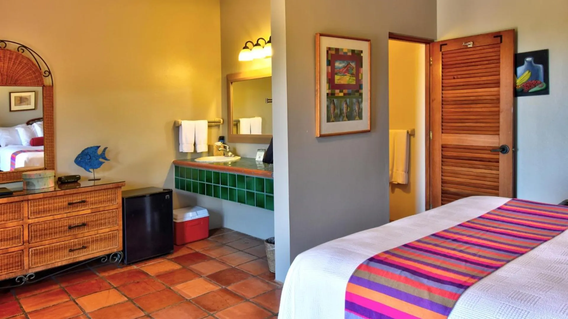 Отель Hacienda Tamarindo Вьекес