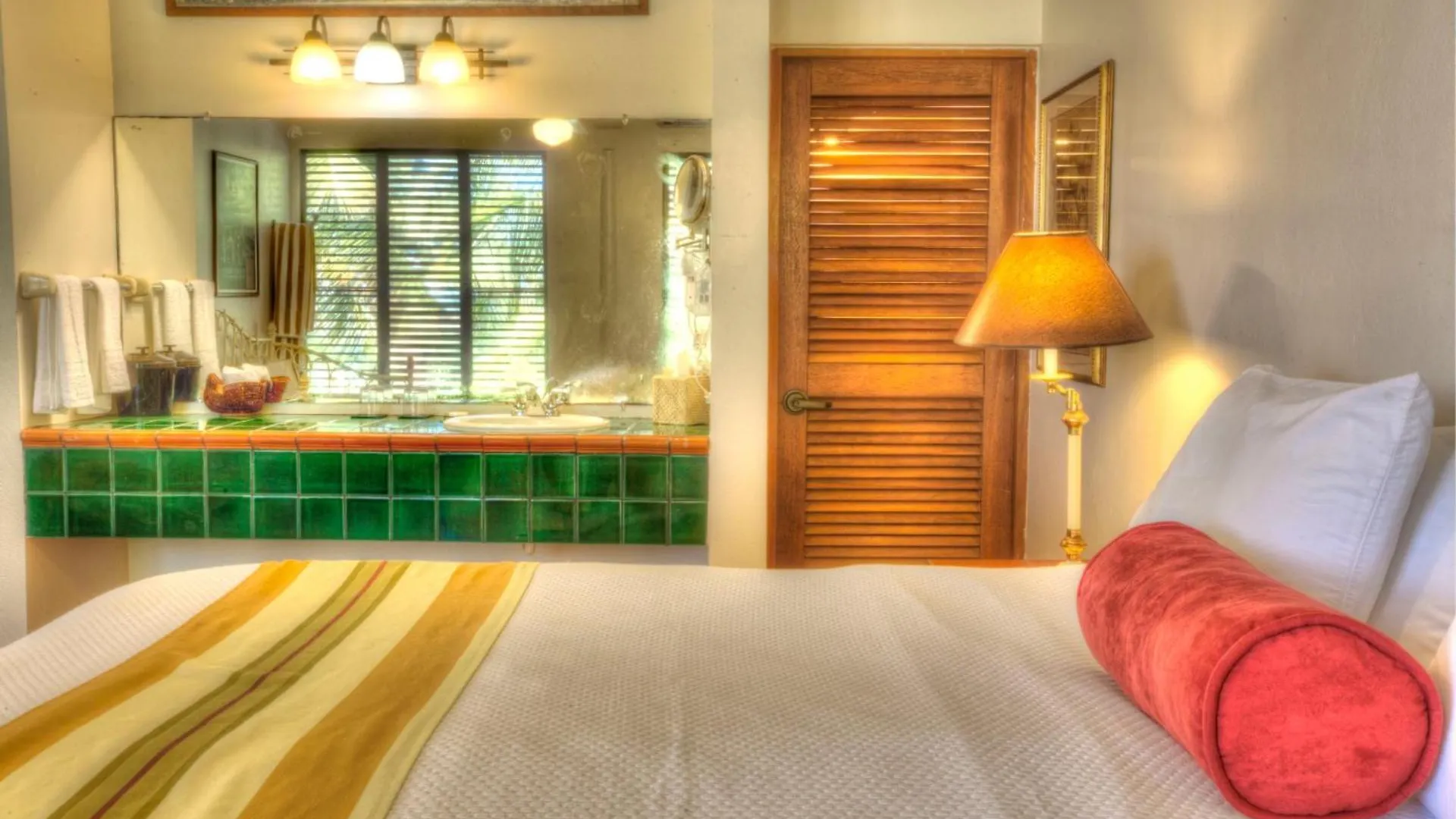 Отель Hacienda Tamarindo Вьекес