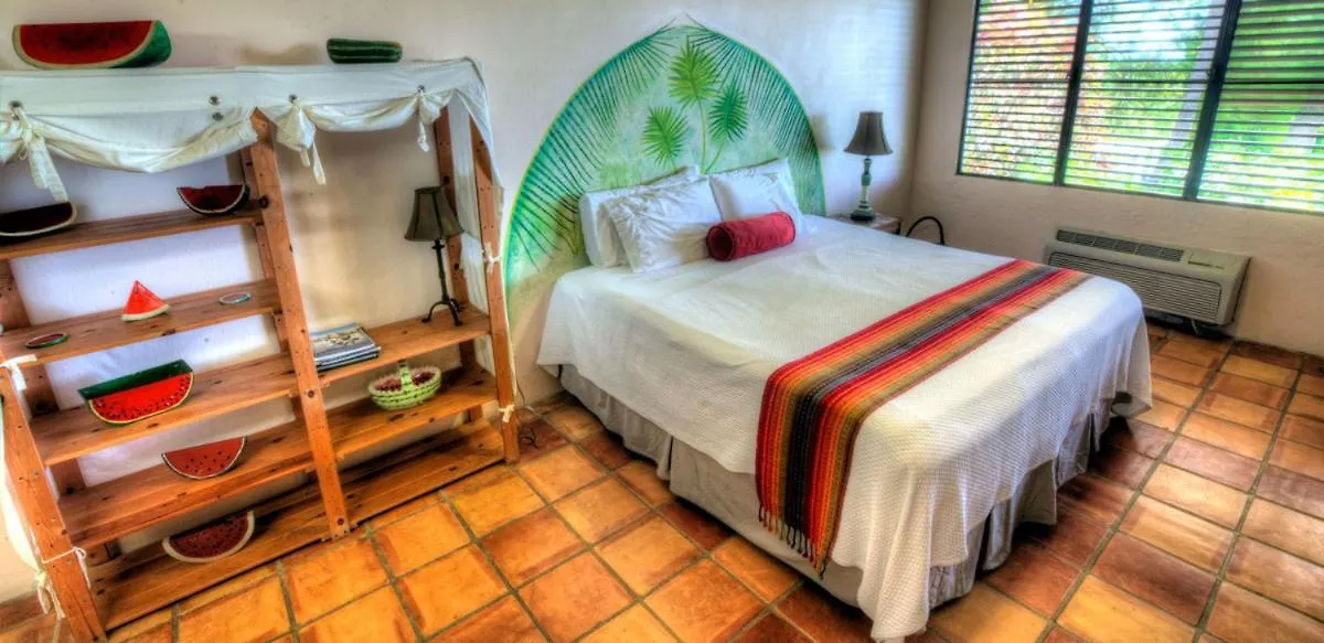 Отель Hacienda Tamarindo Вьекес
