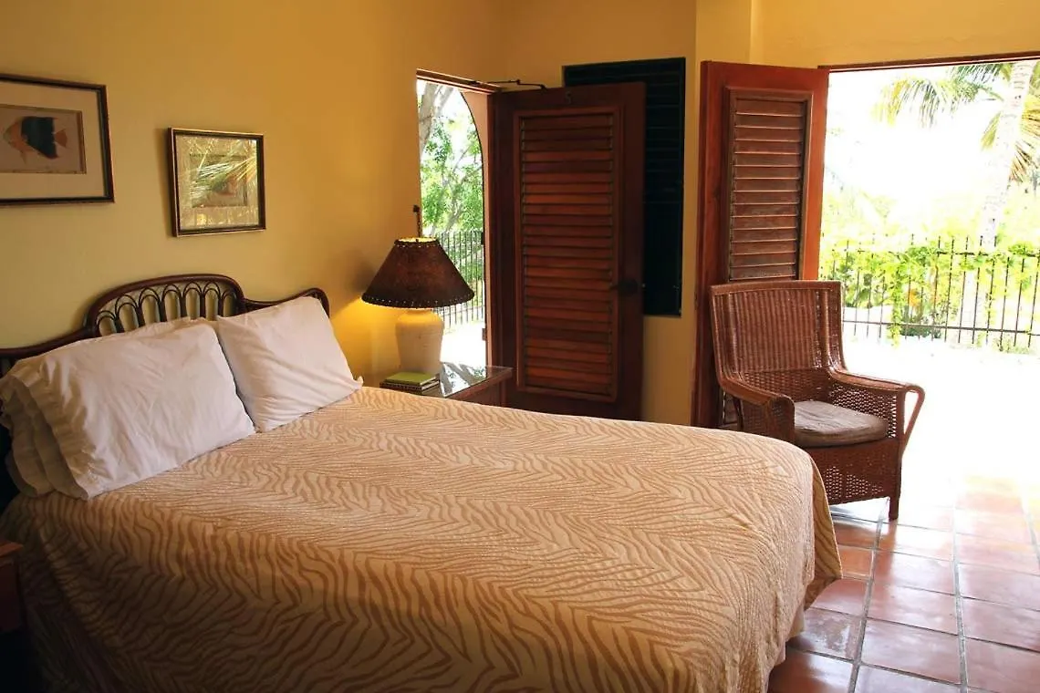 ***  Отель Hacienda Tamarindo Вьекес Пуэрто-Рико
